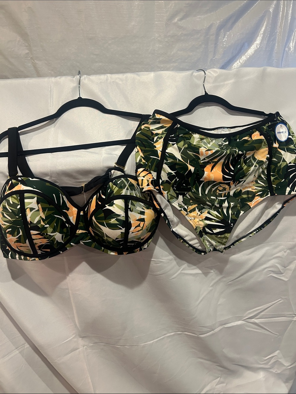 Swimsuits For All Tropical Leaf Print Bikini Set in Green and Yellow